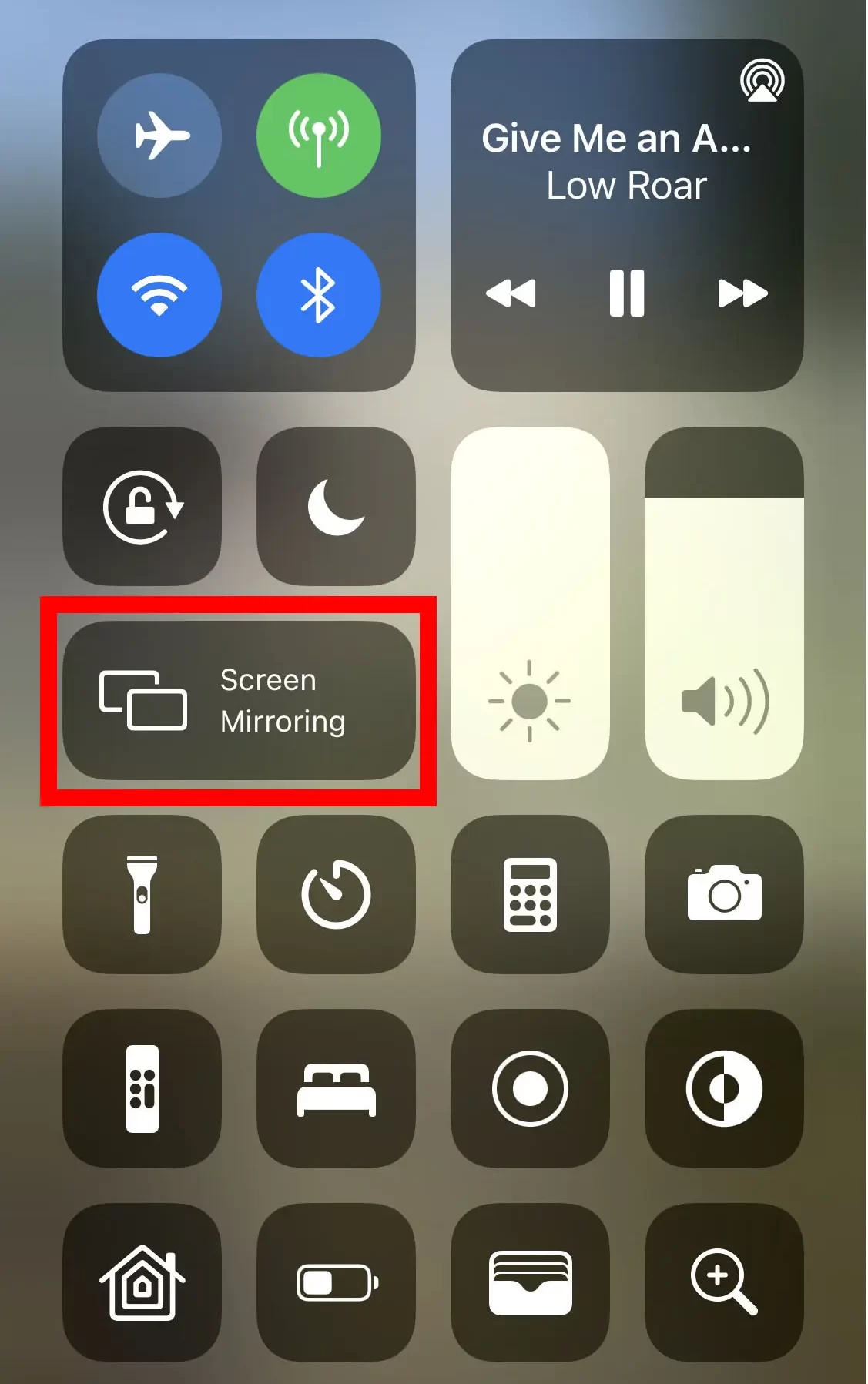 screen mirroring option on iPhone 