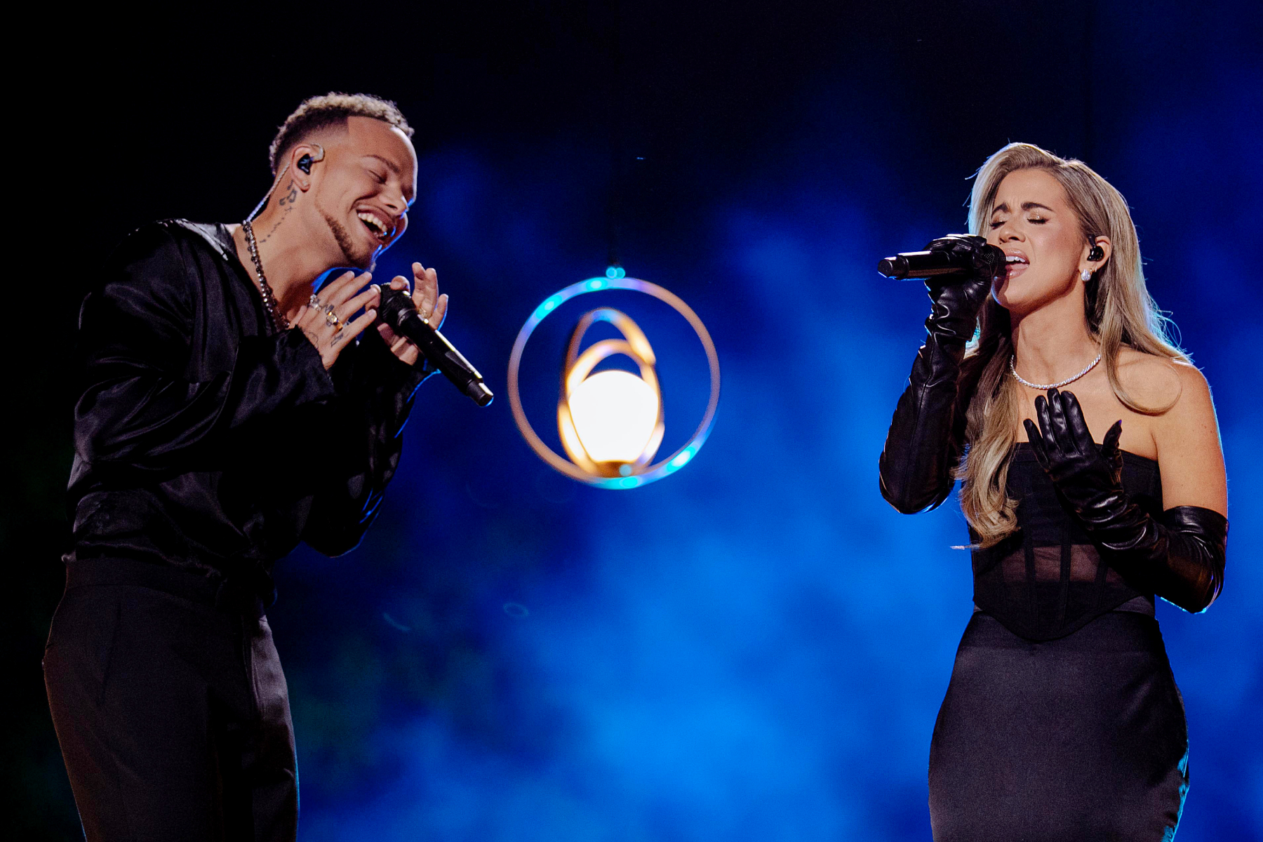 What Happened at the CMT Awards 2023 Kane and Katelyn Brown