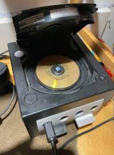 insert Disc on gamecube